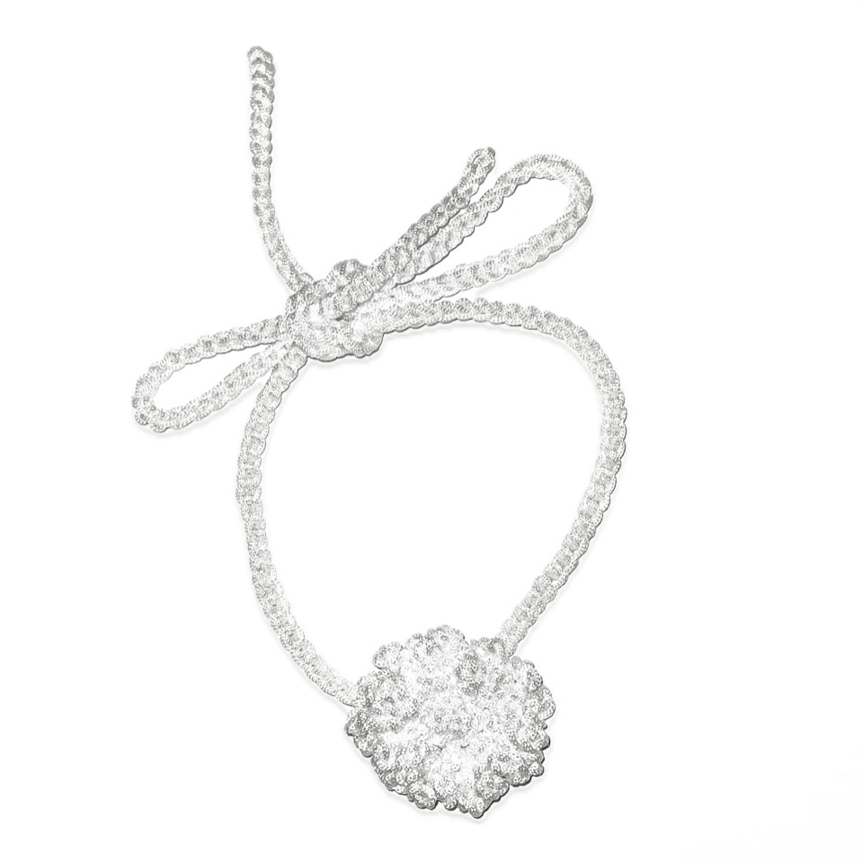 FLORA necklace in off white